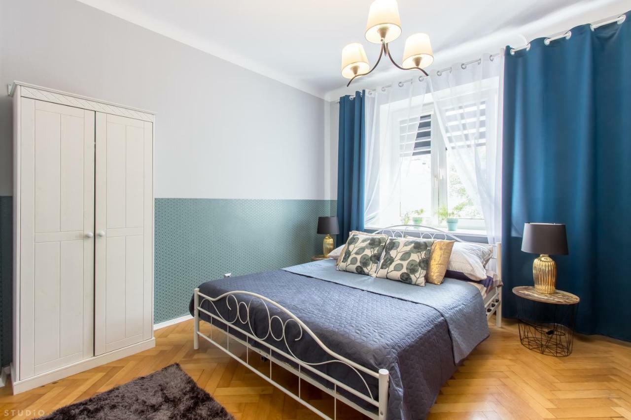 ClickTheFlat Apartment Chmielna 7 Warschau Exterior foto